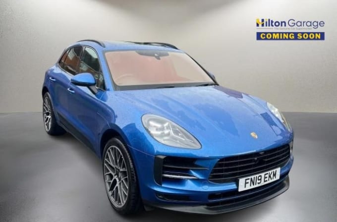 2025 Porsche Macan