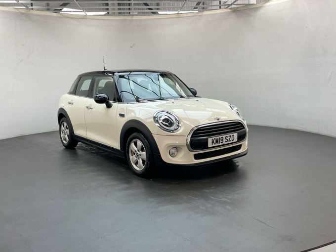 2025 Mini Hatch