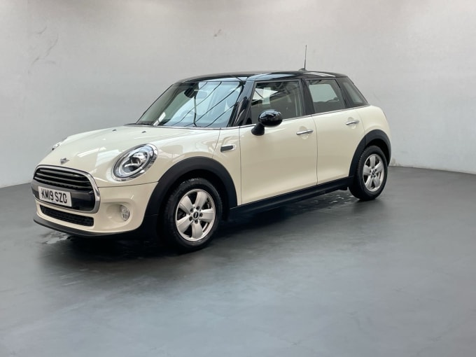 2025 Mini Hatch