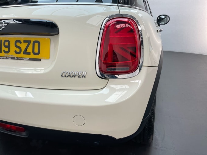 2025 Mini Hatch