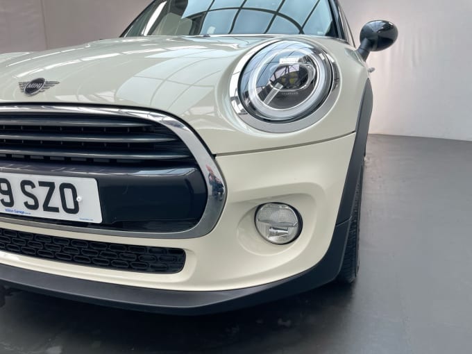 2025 Mini Hatch