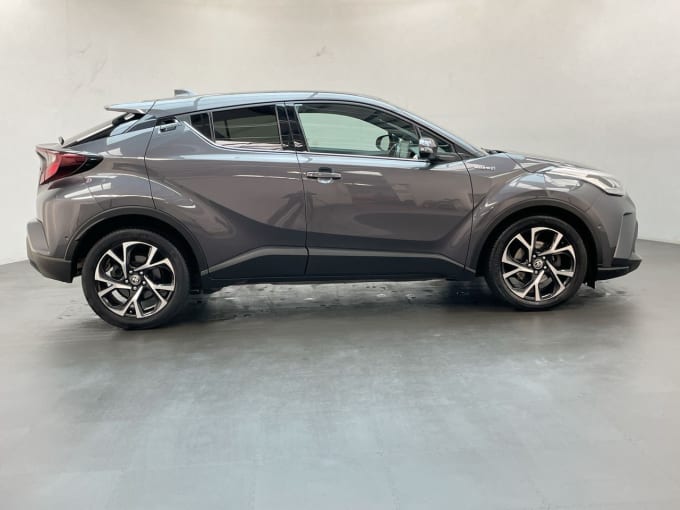 2025 Toyota C-hr