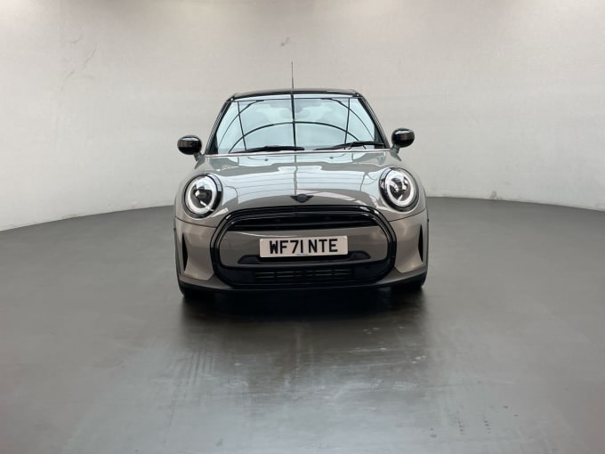 2025 Mini Hatch