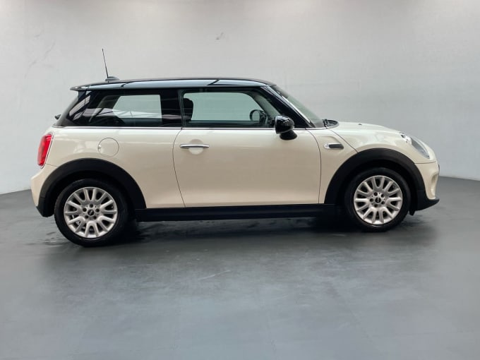 2025 Mini Hatch