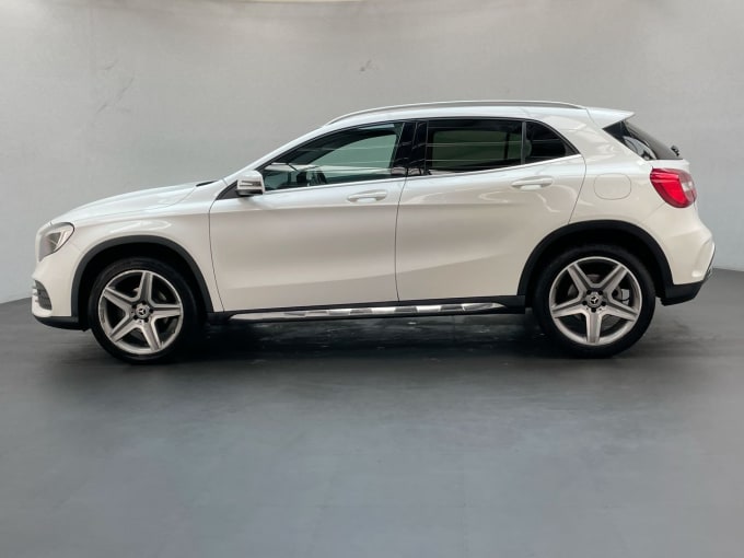 2025 Mercedes-benz 180
