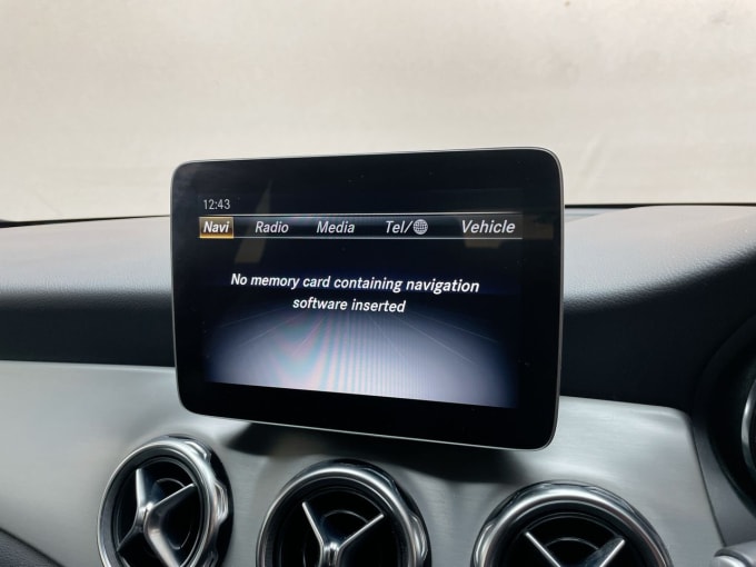 2025 Mercedes-benz 180