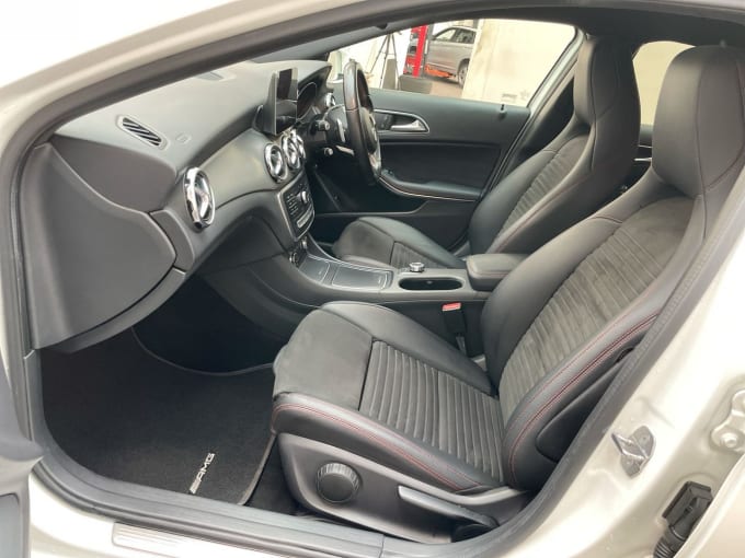 2025 Mercedes-benz 180