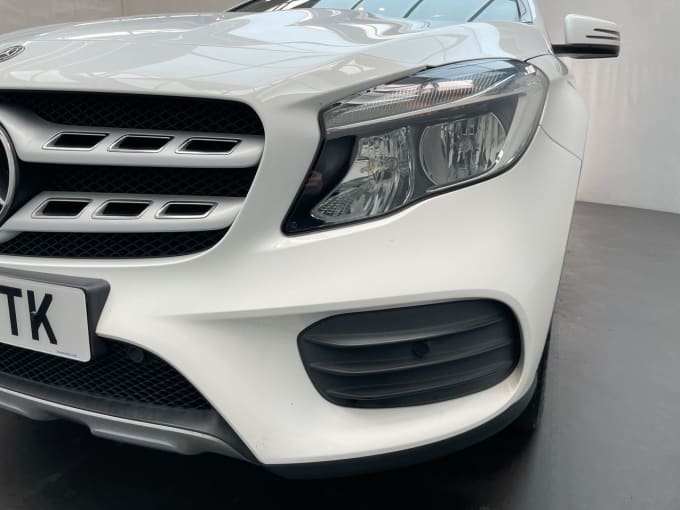 2025 Mercedes-benz 180
