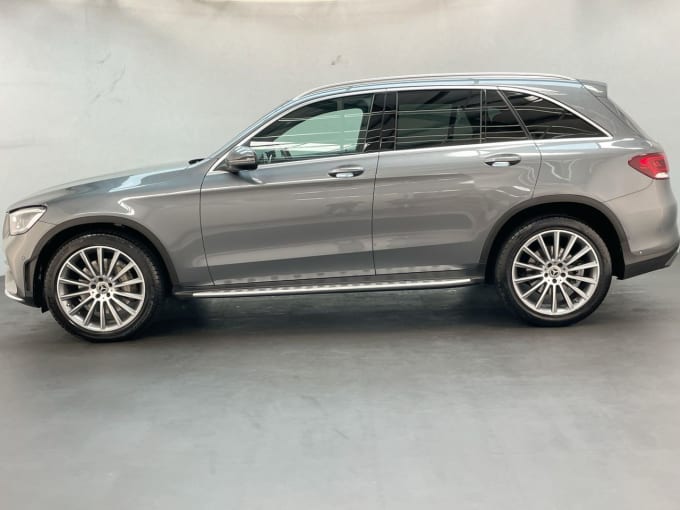 2025 Mercedes-benz Glc