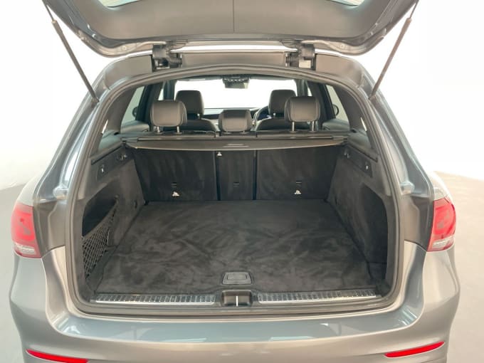 2025 Mercedes-benz Glc
