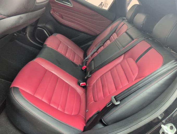 2025 Mg Mg Hs