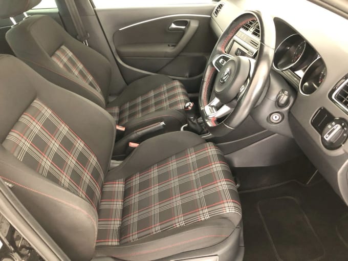 2017 Volkswagen Polo