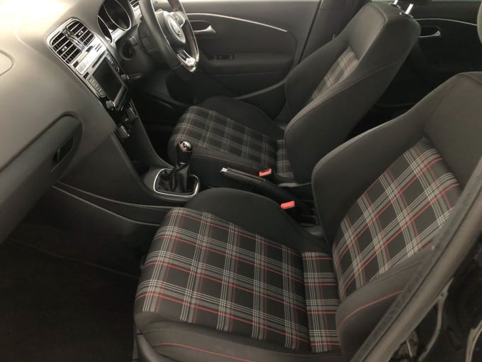2017 Volkswagen Polo
