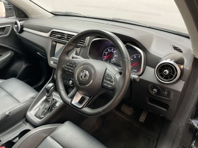 2025 Mg Mg Zs