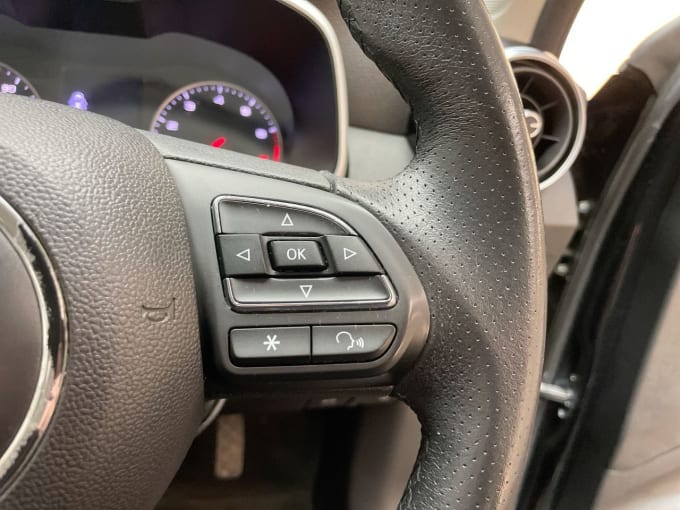 2025 Mg Mg Zs