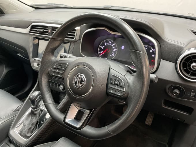 2025 Mg Mg Zs