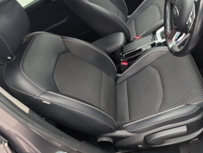 2025 Kia Xceed