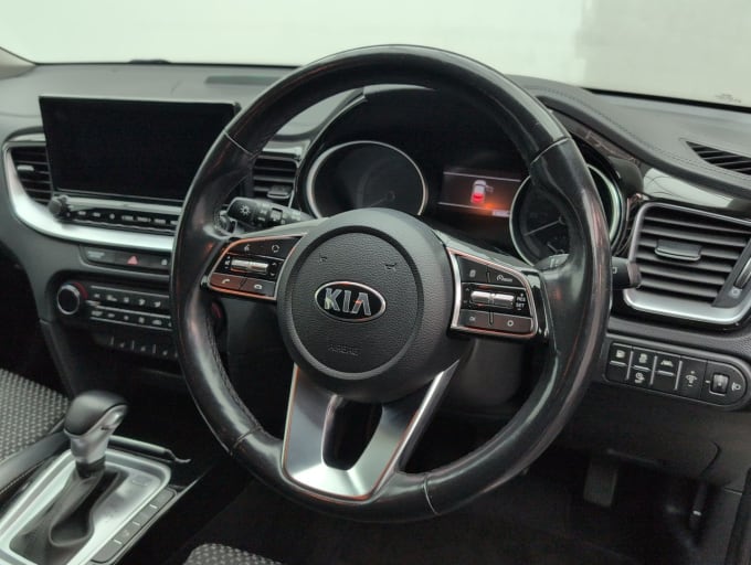 2025 Kia Xceed