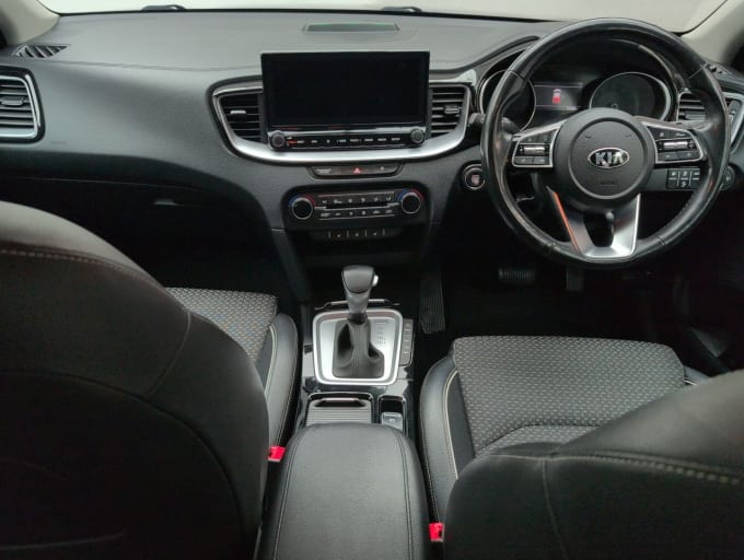 2025 Kia Xceed