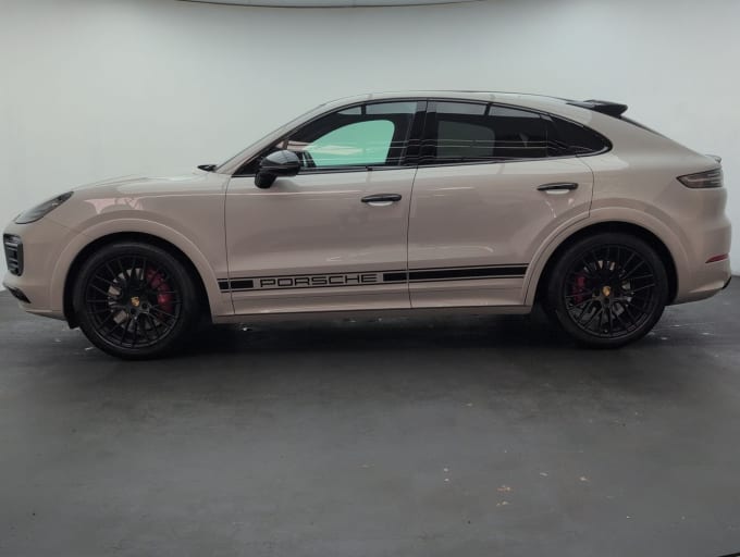 2025 Porsche Cayenne
