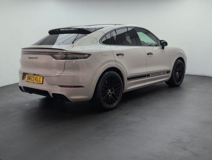 2025 Porsche Cayenne