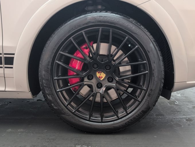 2025 Porsche Cayenne
