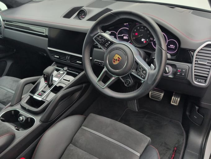 2025 Porsche Cayenne