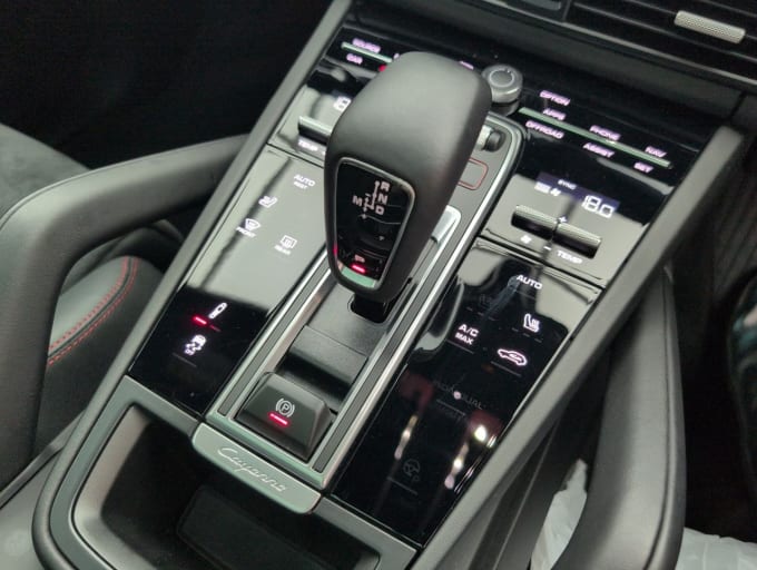2025 Porsche Cayenne