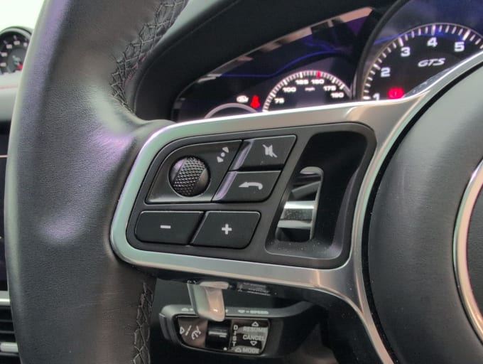 2025 Porsche Cayenne
