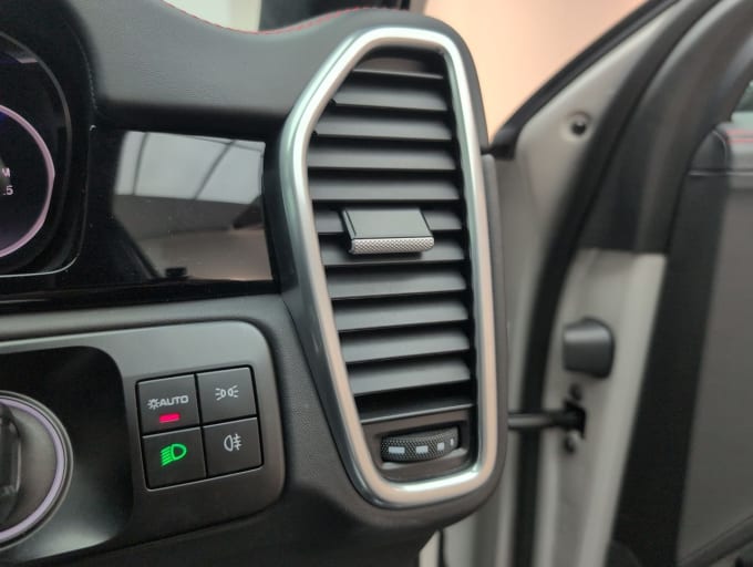 2025 Porsche Cayenne