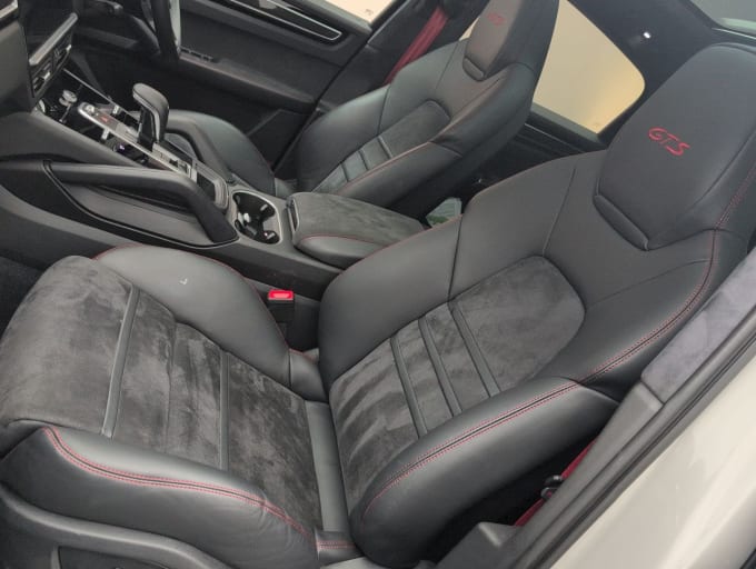 2025 Porsche Cayenne