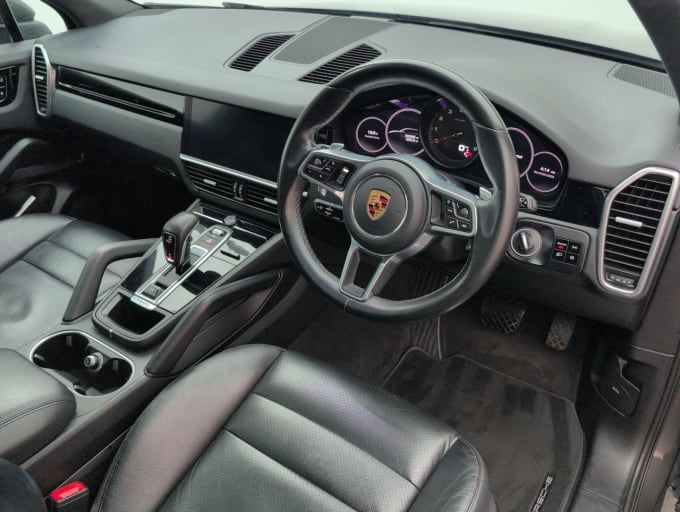 2025 Porsche Cayenne
