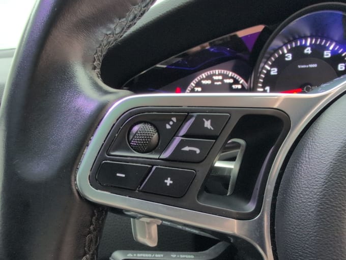 2025 Porsche Cayenne