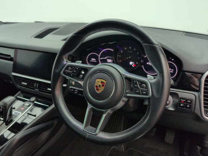 2025 Porsche Cayenne