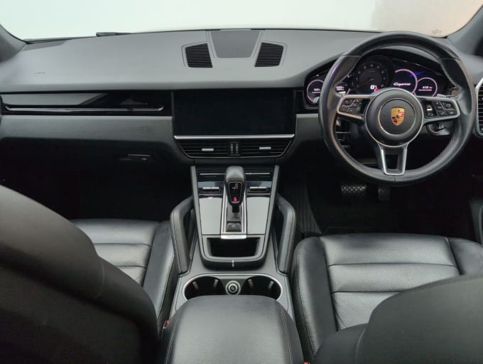 2025 Porsche Cayenne