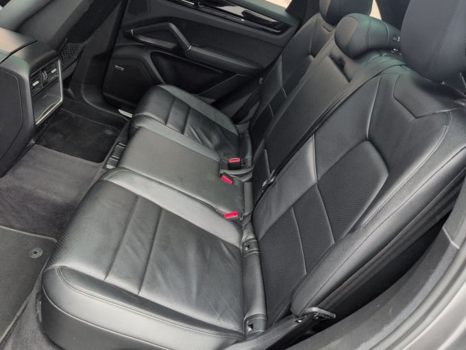 2025 Porsche Cayenne