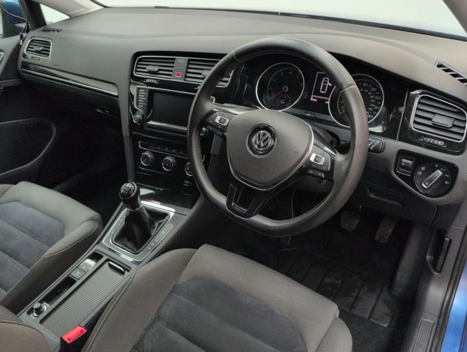 2025 Volkswagen Golf