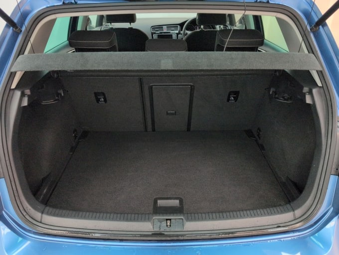 2025 Volkswagen Golf