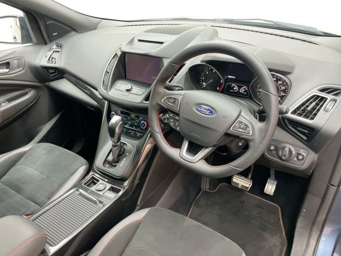2025 Ford Kuga