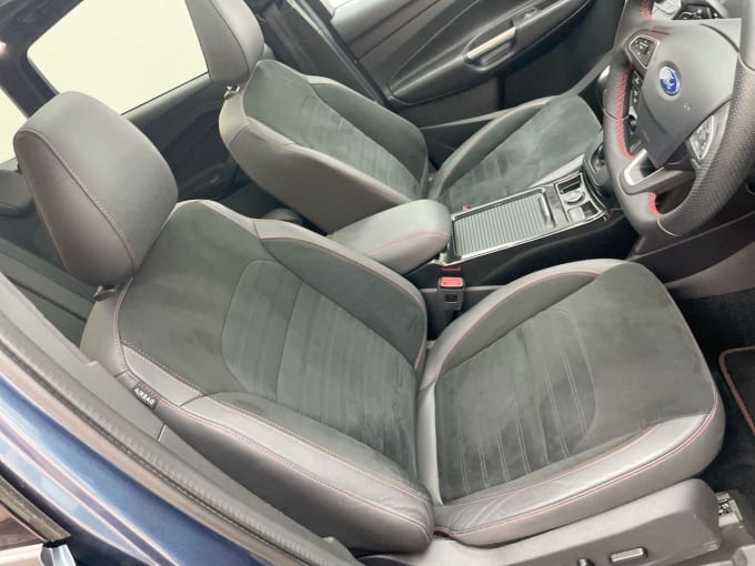 2025 Ford Kuga