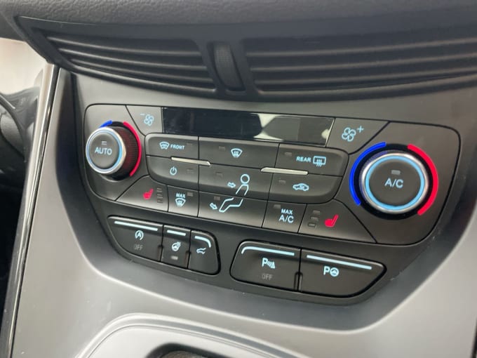 2025 Ford Kuga