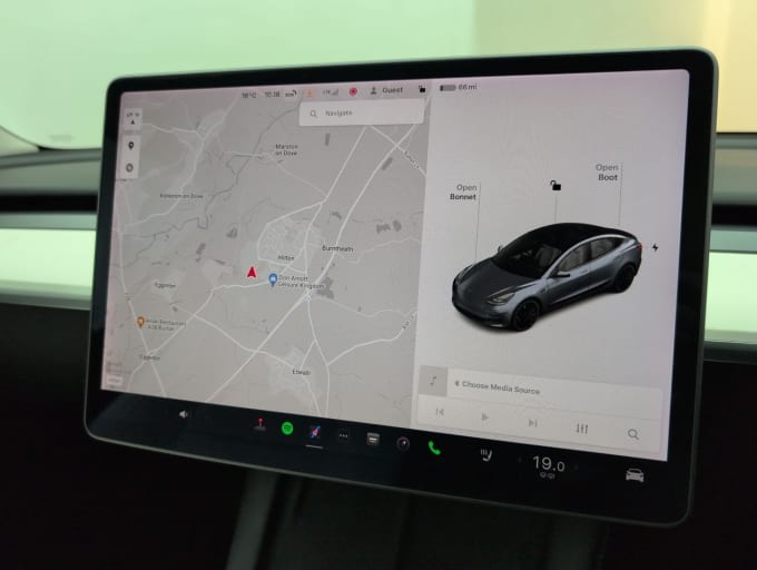 2025 Tesla Model 3