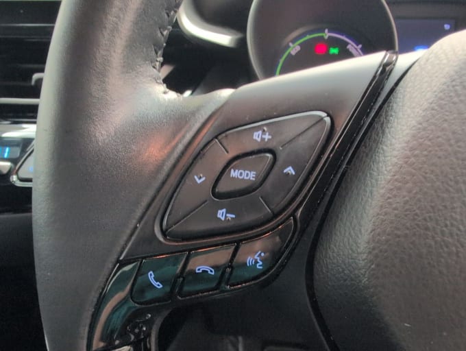 2025 Toyota C-hr