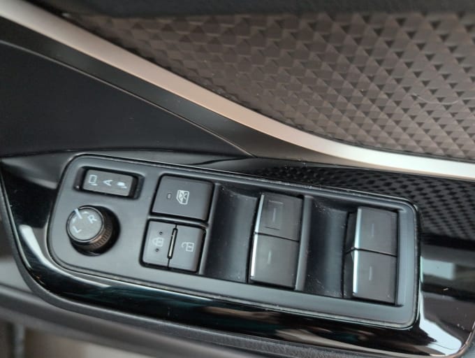 2025 Toyota C-hr
