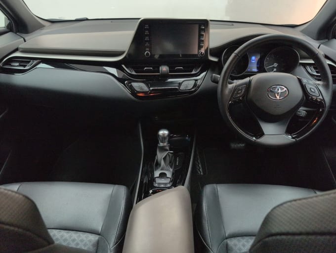 2025 Toyota C-hr