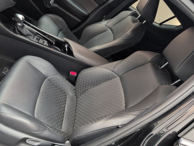 2025 Toyota C-hr