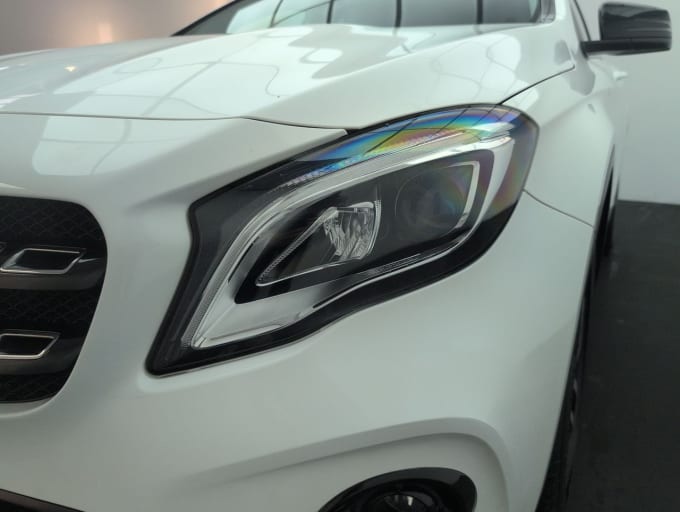 2025 Mercedes-benz 180