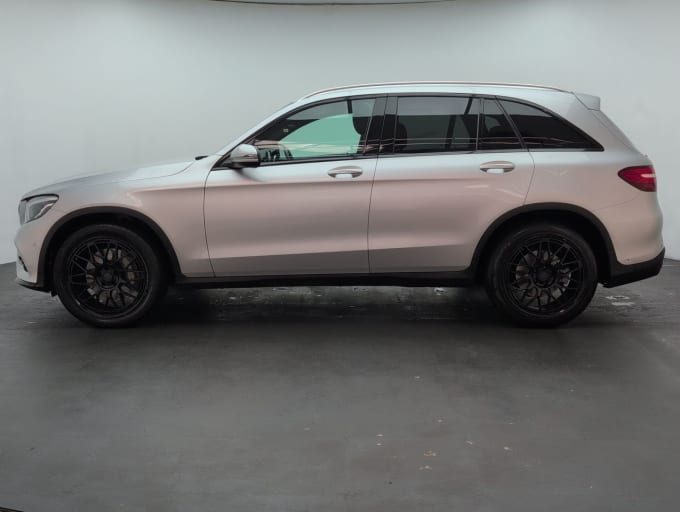 2025 Mercedes-benz Glc