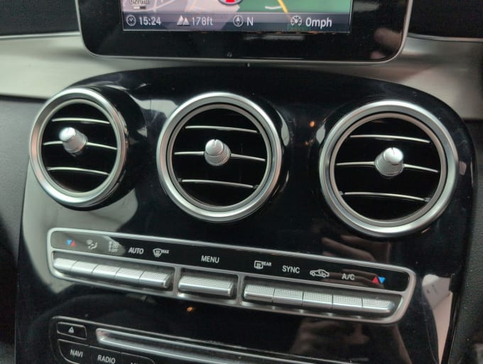 2025 Mercedes-benz Glc