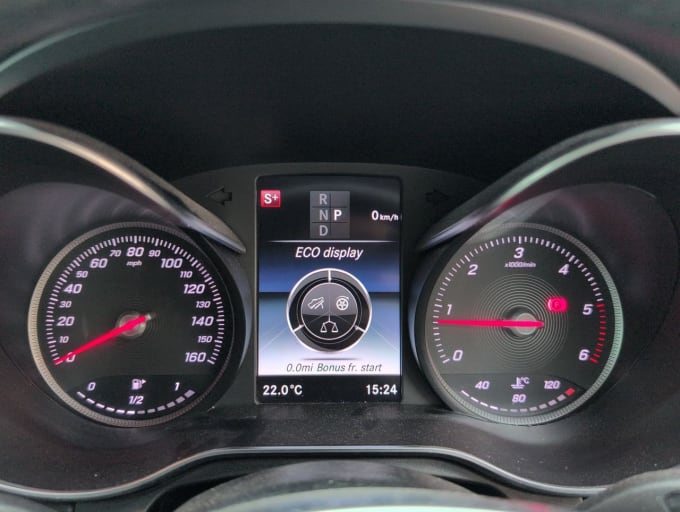 2025 Mercedes-benz Glc